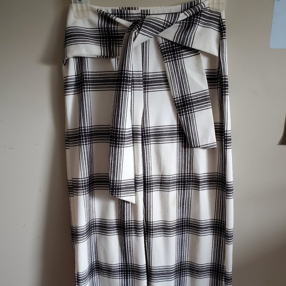 Black and white plaid pants - Picture 2 of 4